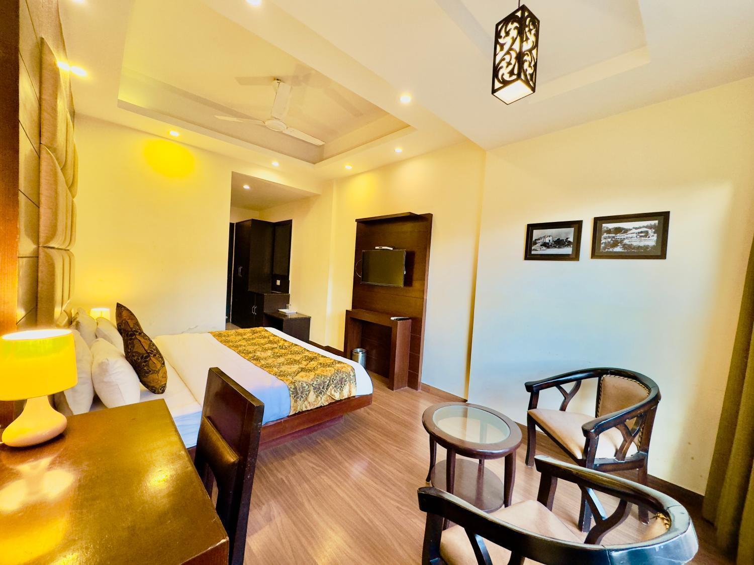 The Bunkk Inn Hotel & Restaurant Mussoorie Eksteriør billede